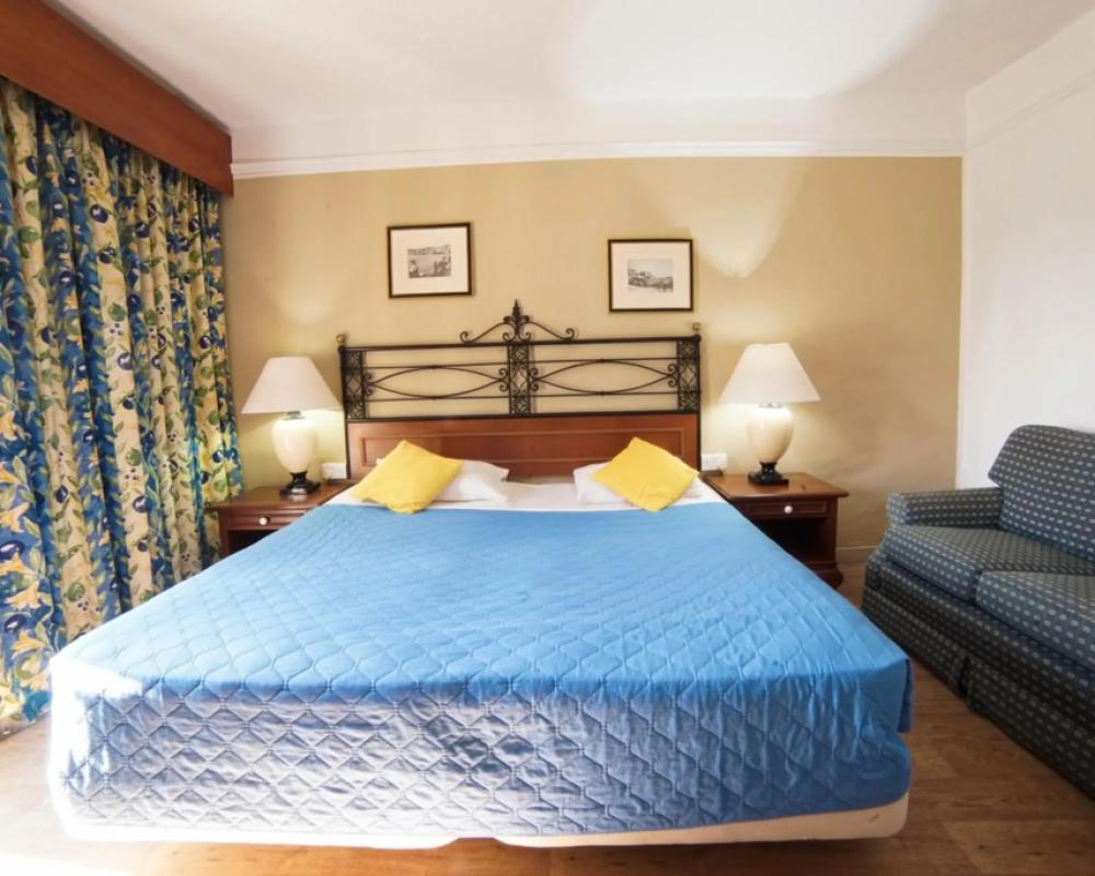 фото Topaz Hotel