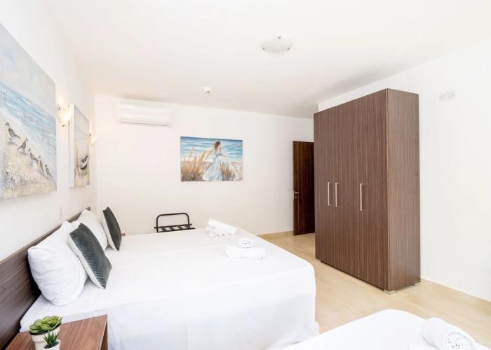 Islet Seafront 1 Bedroom Apartment
