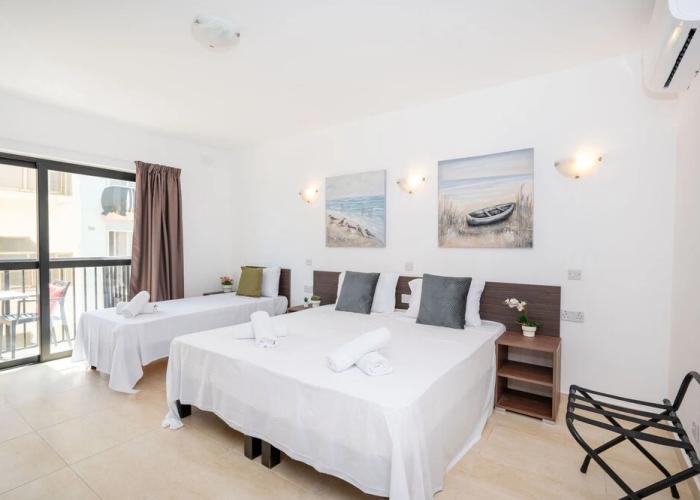 Islet Seafront 1 Bedroom Apartment