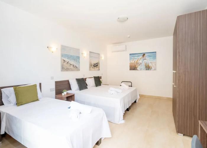 Islet Seafront 1 Bedroom Apartment