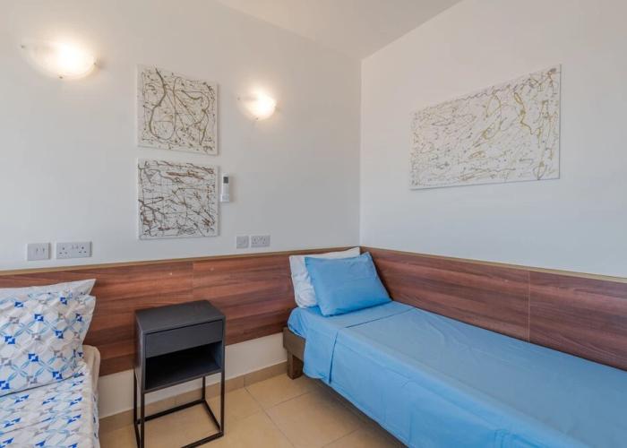 Seashells Penthouse Hot Tub Seaview by Getaways Malta