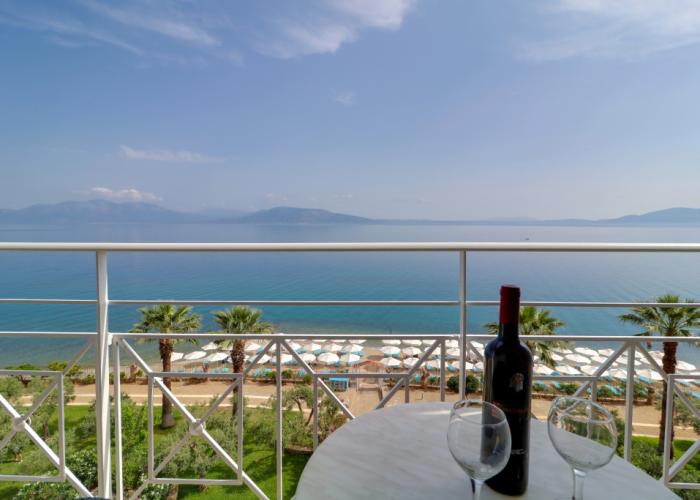 Calamos Beach Family Club Hotel