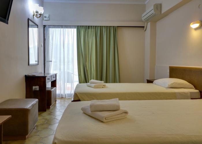 Calamos Beach Family Club Hotel