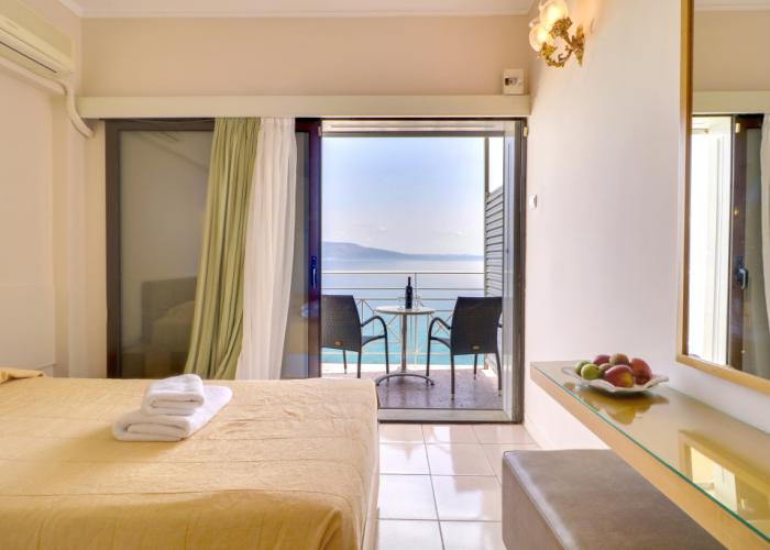 Calamos Beach Family Club Hotel