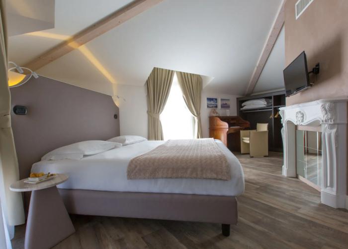 Hotel Al Campanile - Luxury Suites & Apartments