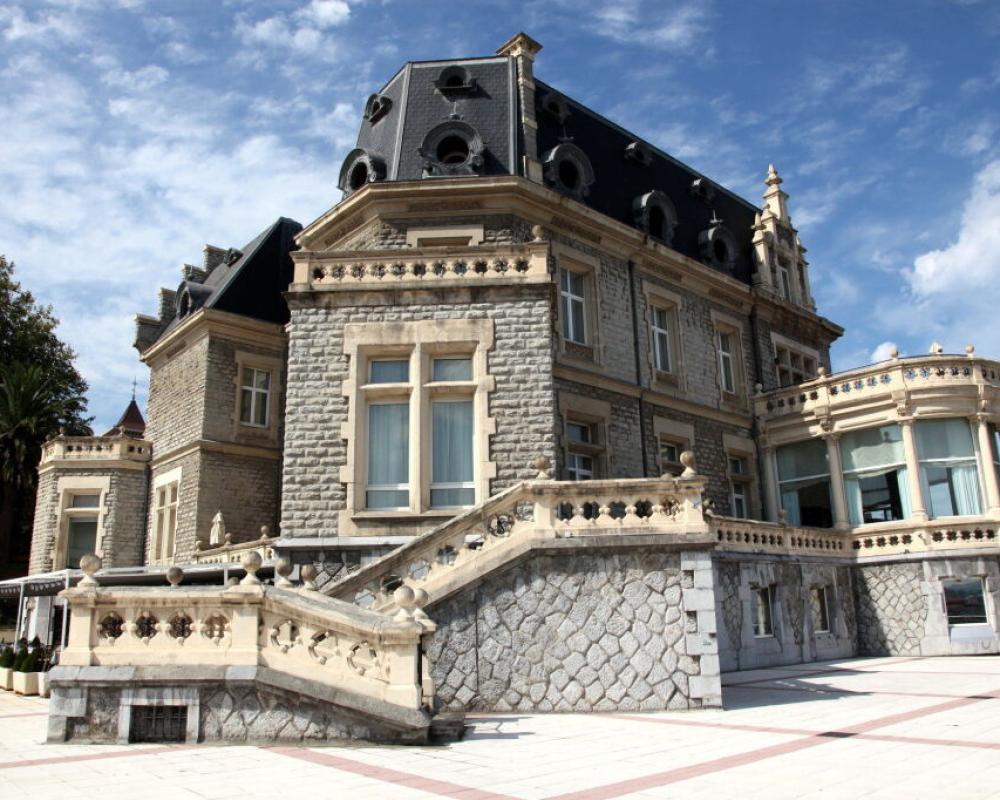 URH Palacio de Oriol Hotel