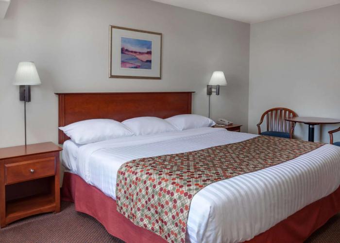 Super 8 by Wyndham Caraquet