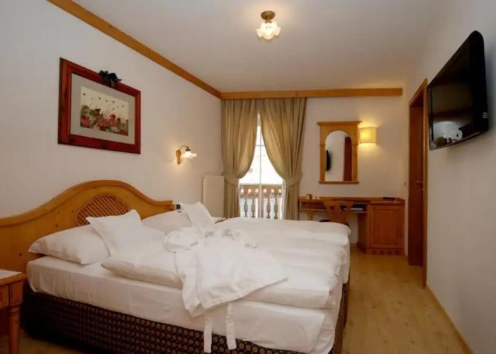 Central Hotel