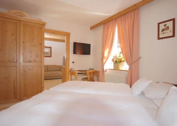 Central Hotel