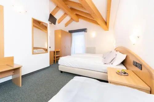 фото Flos Hotel