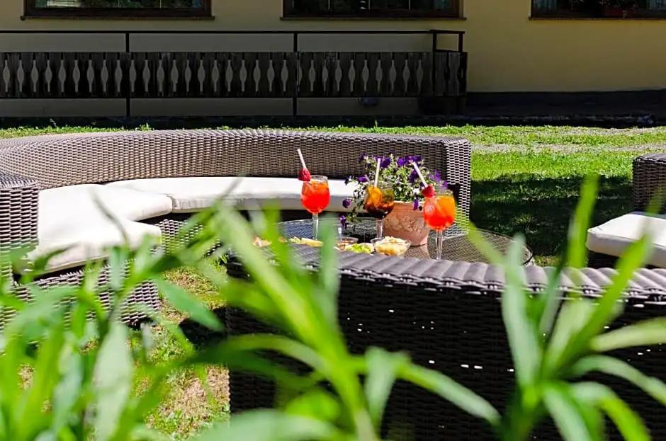фото Flos Hotel