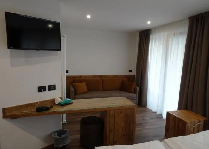 Active Alm Hotel