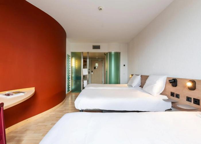 B&B Hotel Lully 3 Lakes
