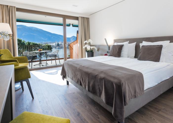 Hotel & LOUNGE LAGO MAGGIORE