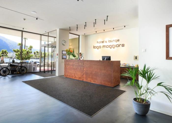 Hotel & LOUNGE LAGO MAGGIORE