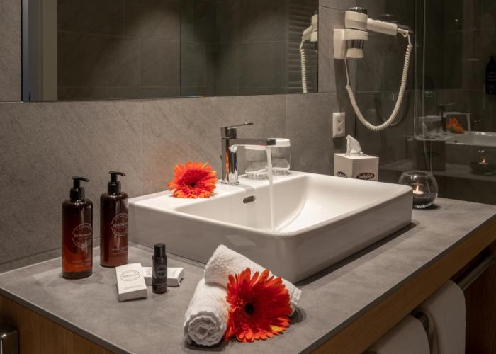 Hotel & LOUNGE LAGO MAGGIORE