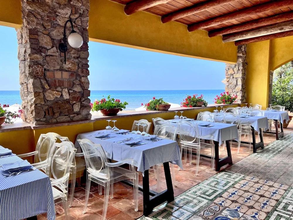 фото Aeneas' Landing Resort