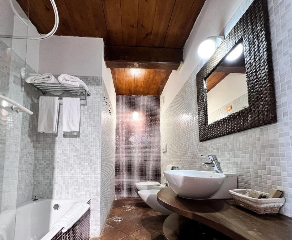 фото Aeneas' Landing Resort