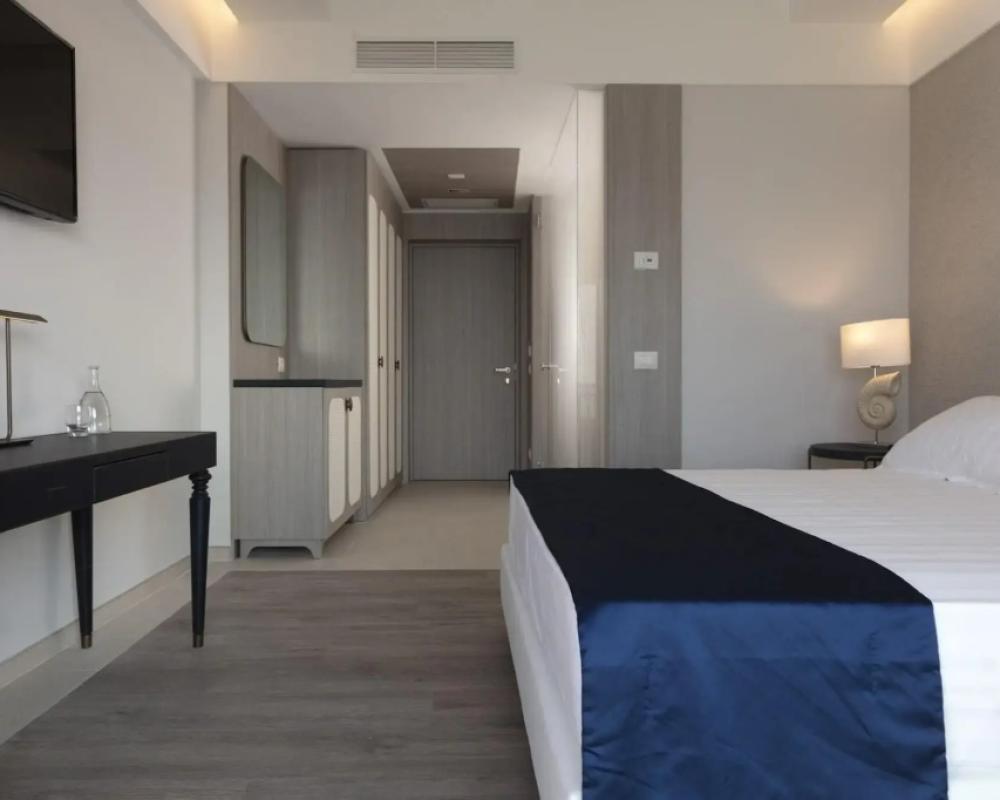 фото Summit Hotel
