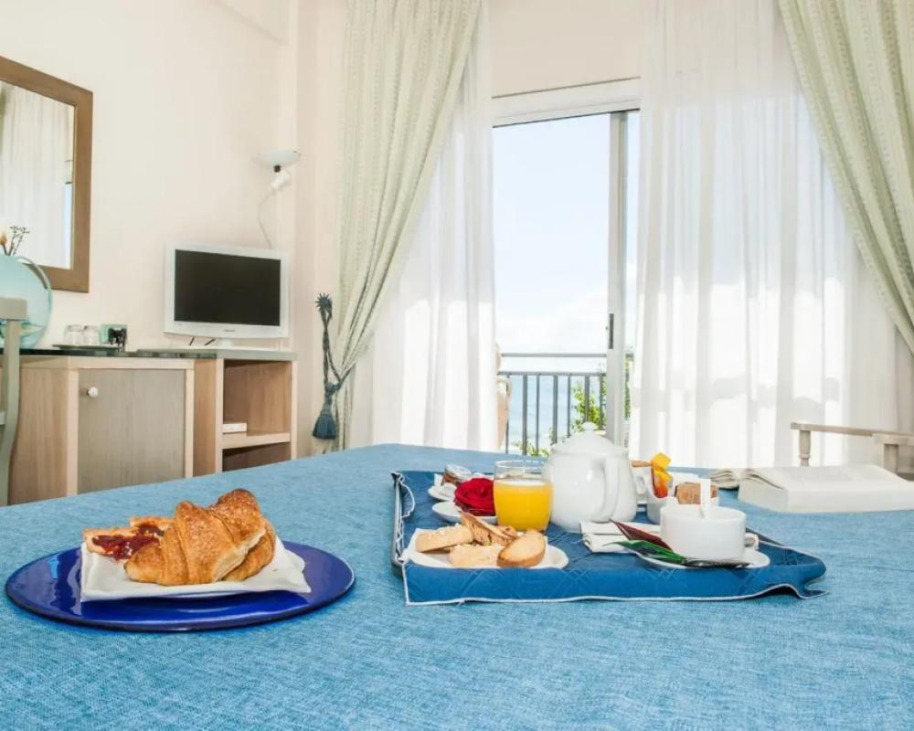 фото Summit Hotel