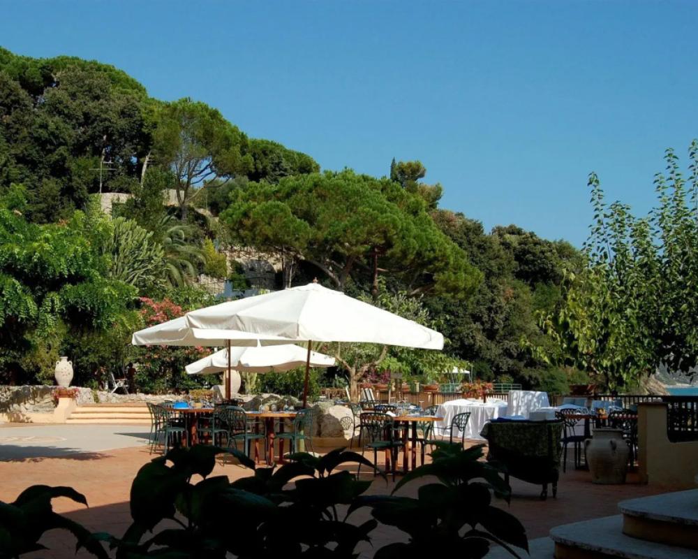 фото Summit Hotel