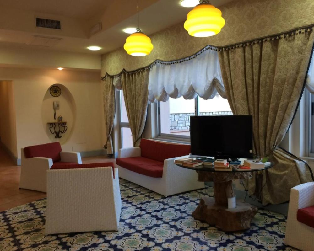 фото Summit Hotel