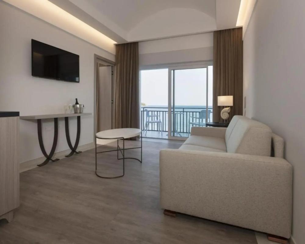 фото Summit Hotel