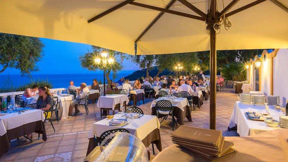 фото Grand Hotel Le Rocce