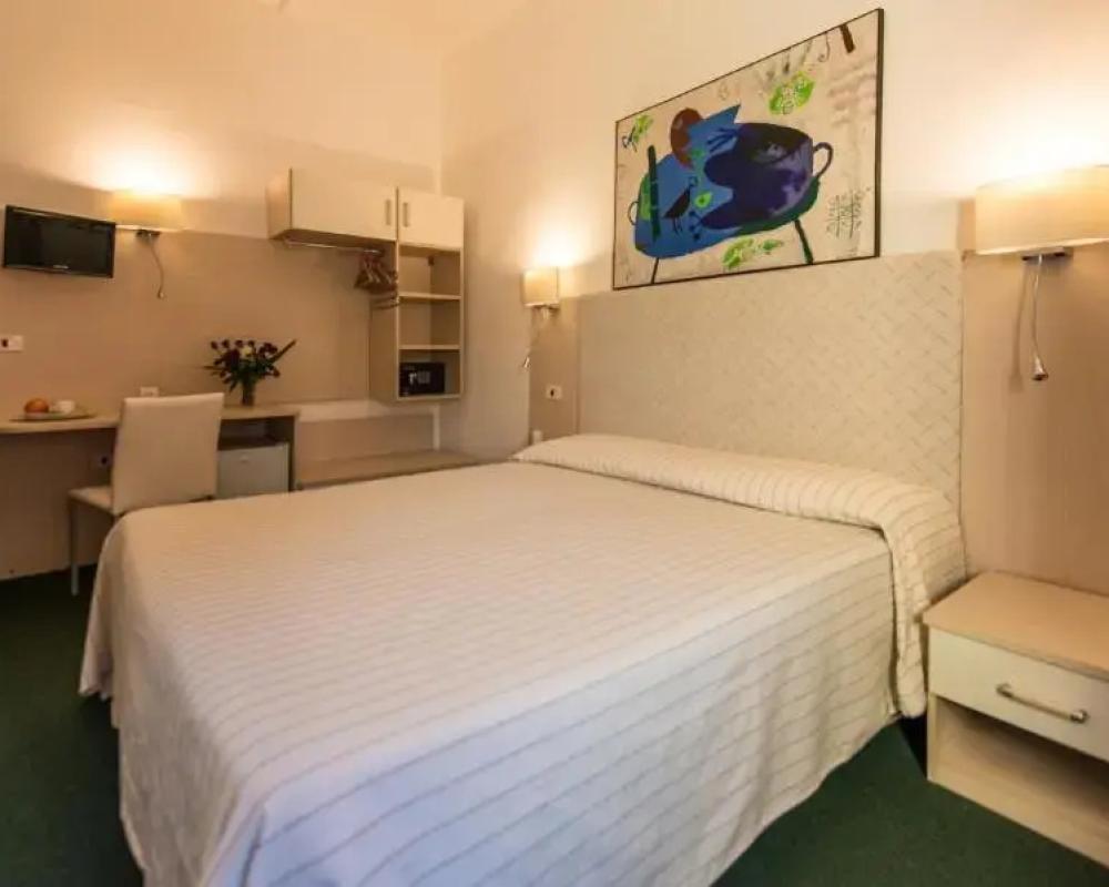 фото Hotel Ariston