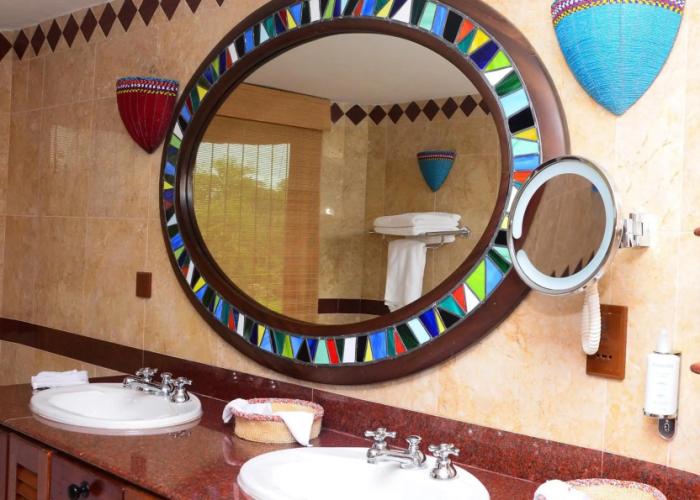 Amboseli Serena Safari Lodge