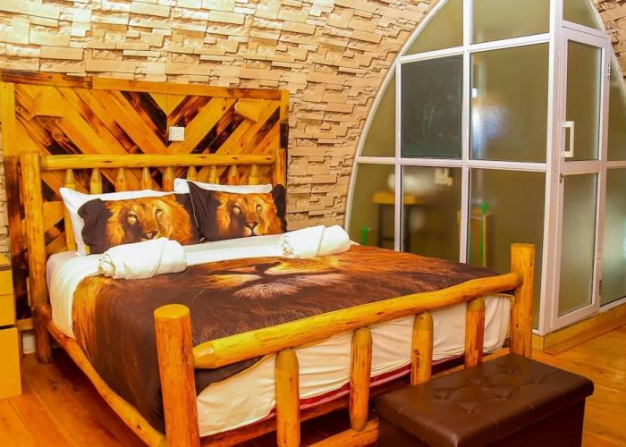 Amanya 1 -bed King Lion Tent