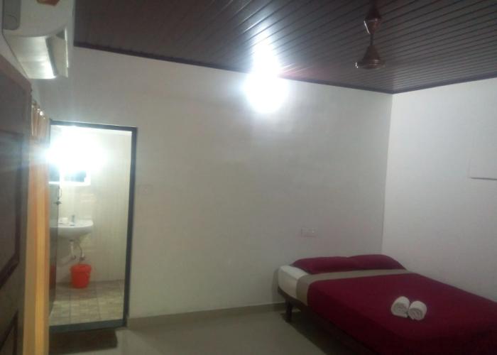 Illikkalam Lakeside Cottages