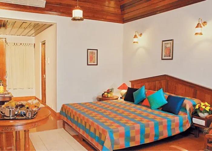 Cocobay Resort