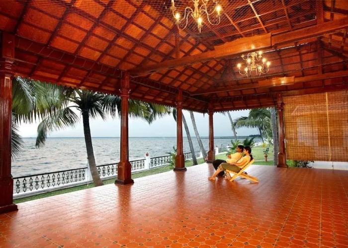 Cocobay Resort