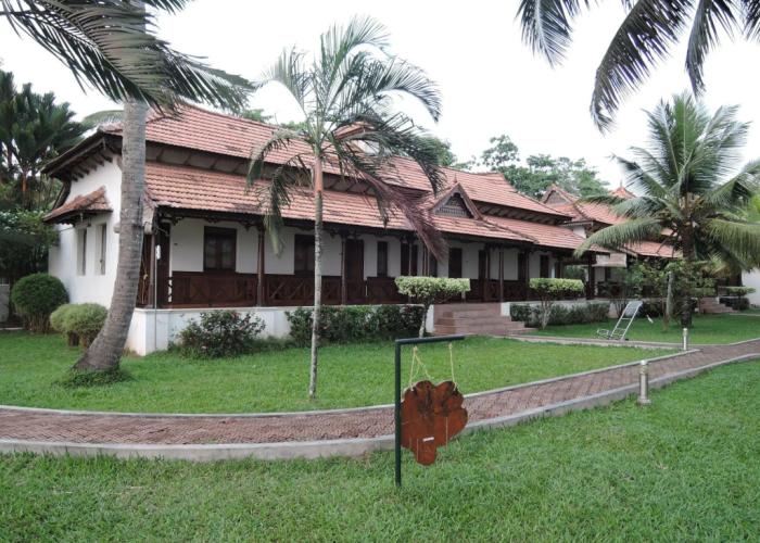 Cocobay Resort