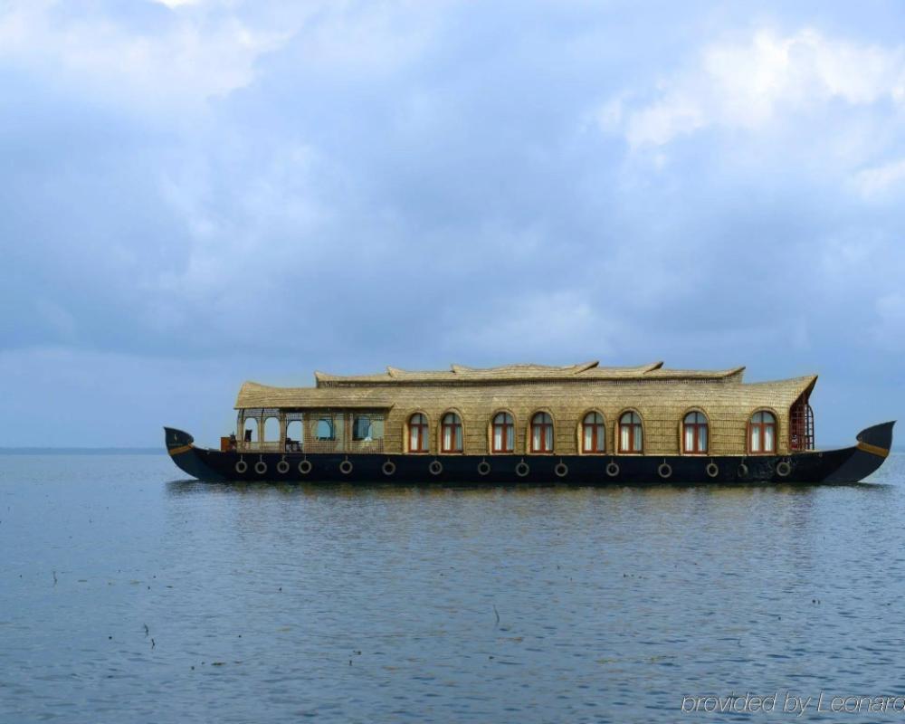 Kumarakom Lake Resort