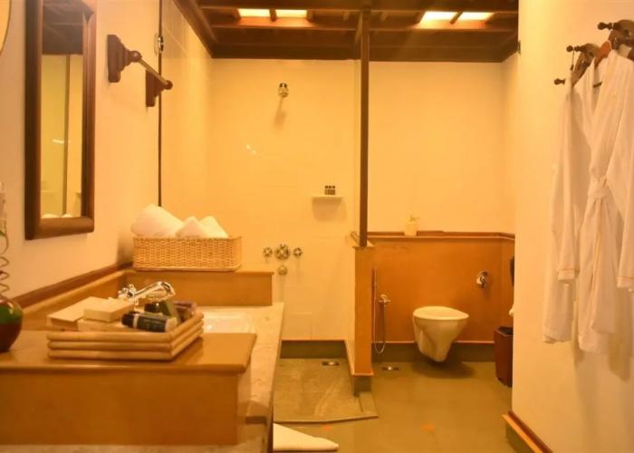 Kumarakom Lake Resort