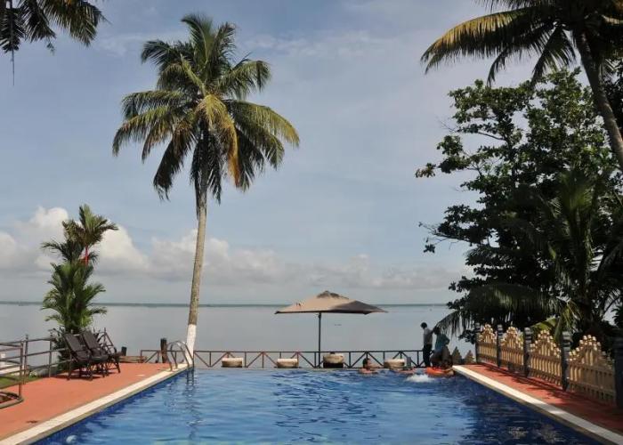 Paradise Resorts