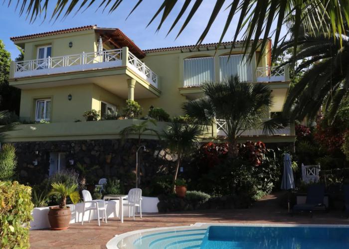 Aparthotel Vistamar