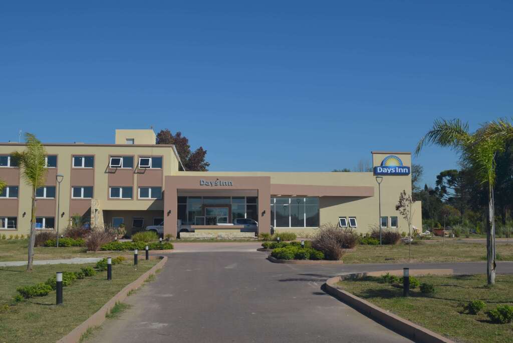 Days Inn By Wyndham Zarate