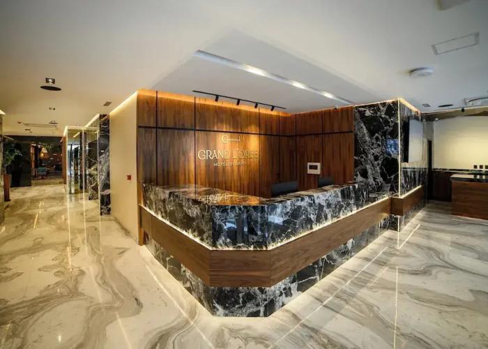 HOTEL GRAND LORBE by JAMM