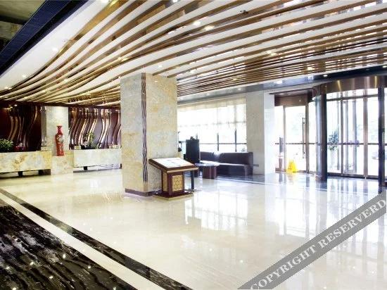 Royal Hotel