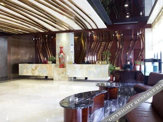Royal Hotel