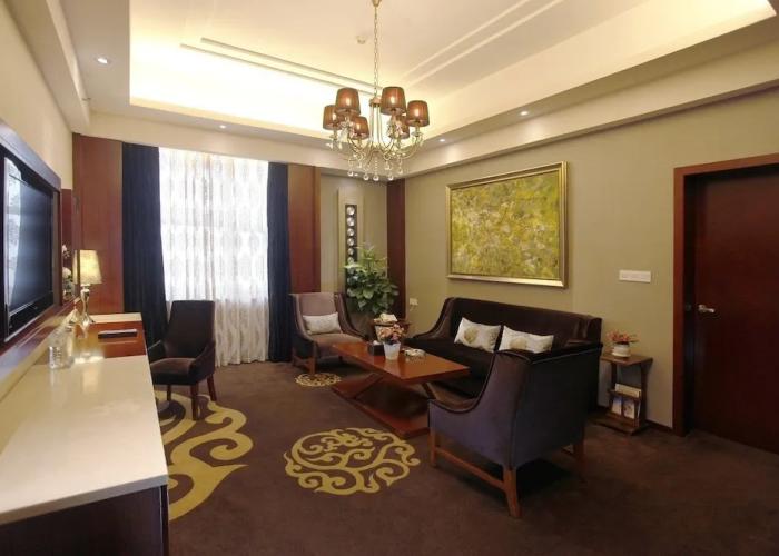Changsha Yannian Century Hotel