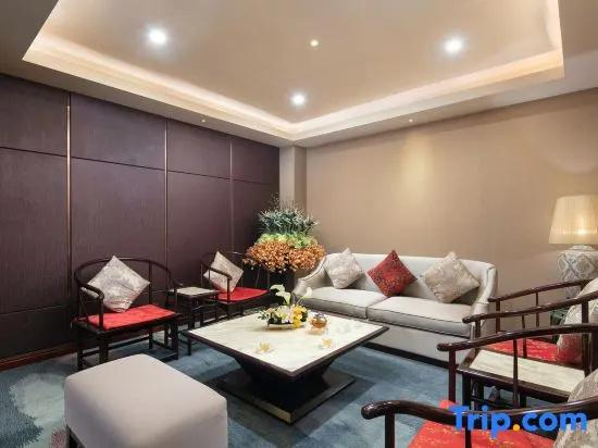 Huagang International Hotel