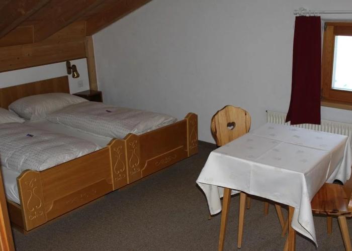 Aparthotel Grischuna