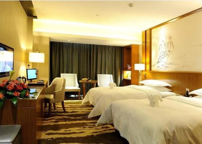 Yannian Huijing Hotel