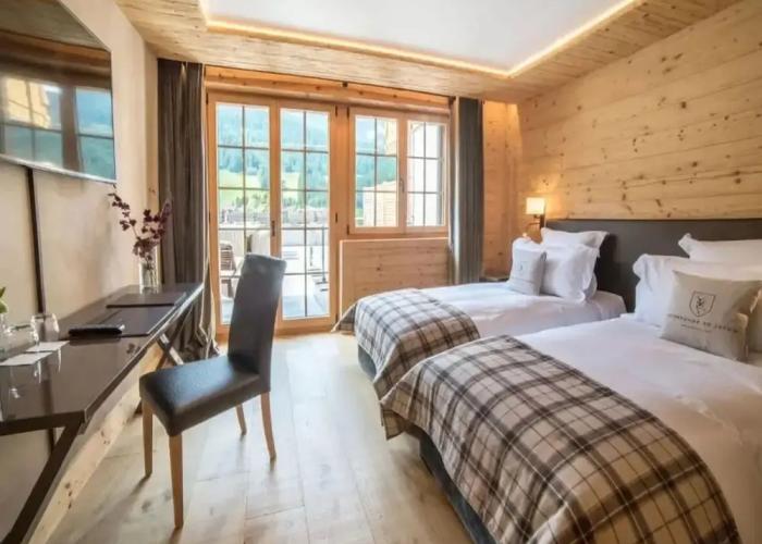 Superior Chalet With Views