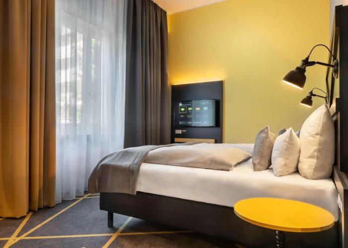 Holiday Inn - the niu, Fury Aschheim Messe by IHG