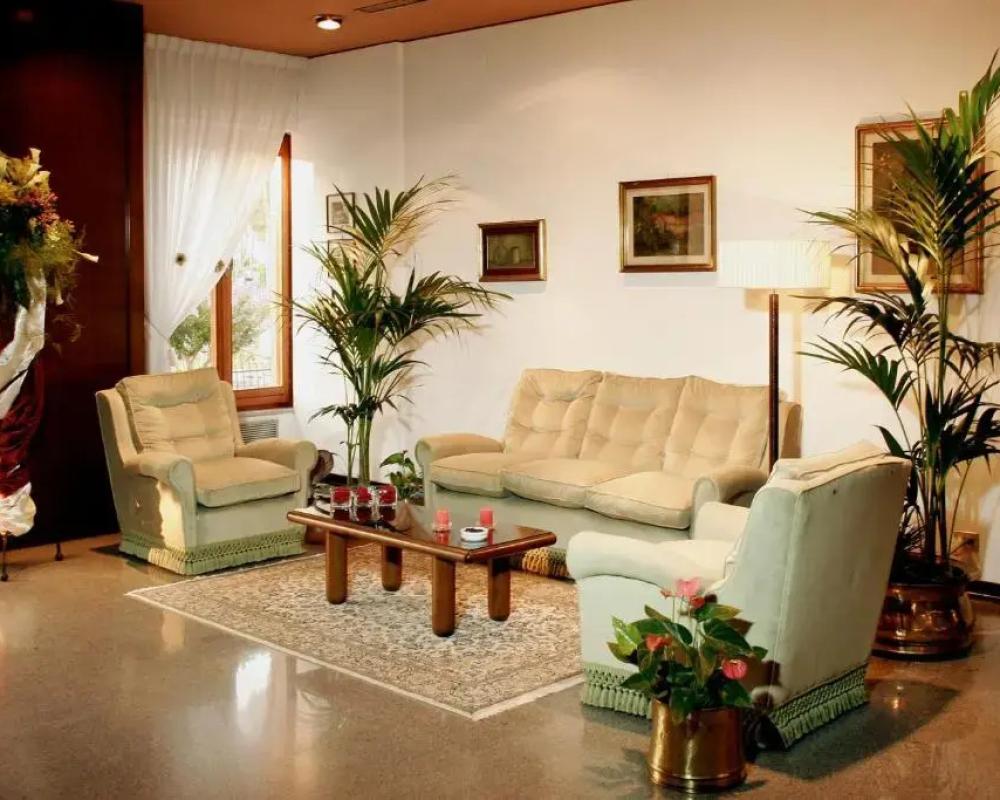 фото Hotel Astoria